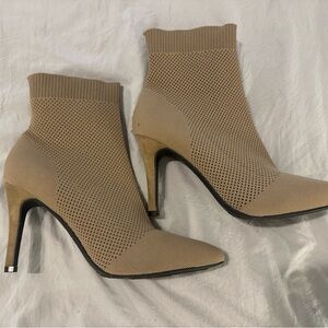 Elegant Tan Ankle Boots